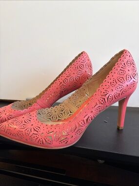 Coral Laser-Cut Pointed Heels